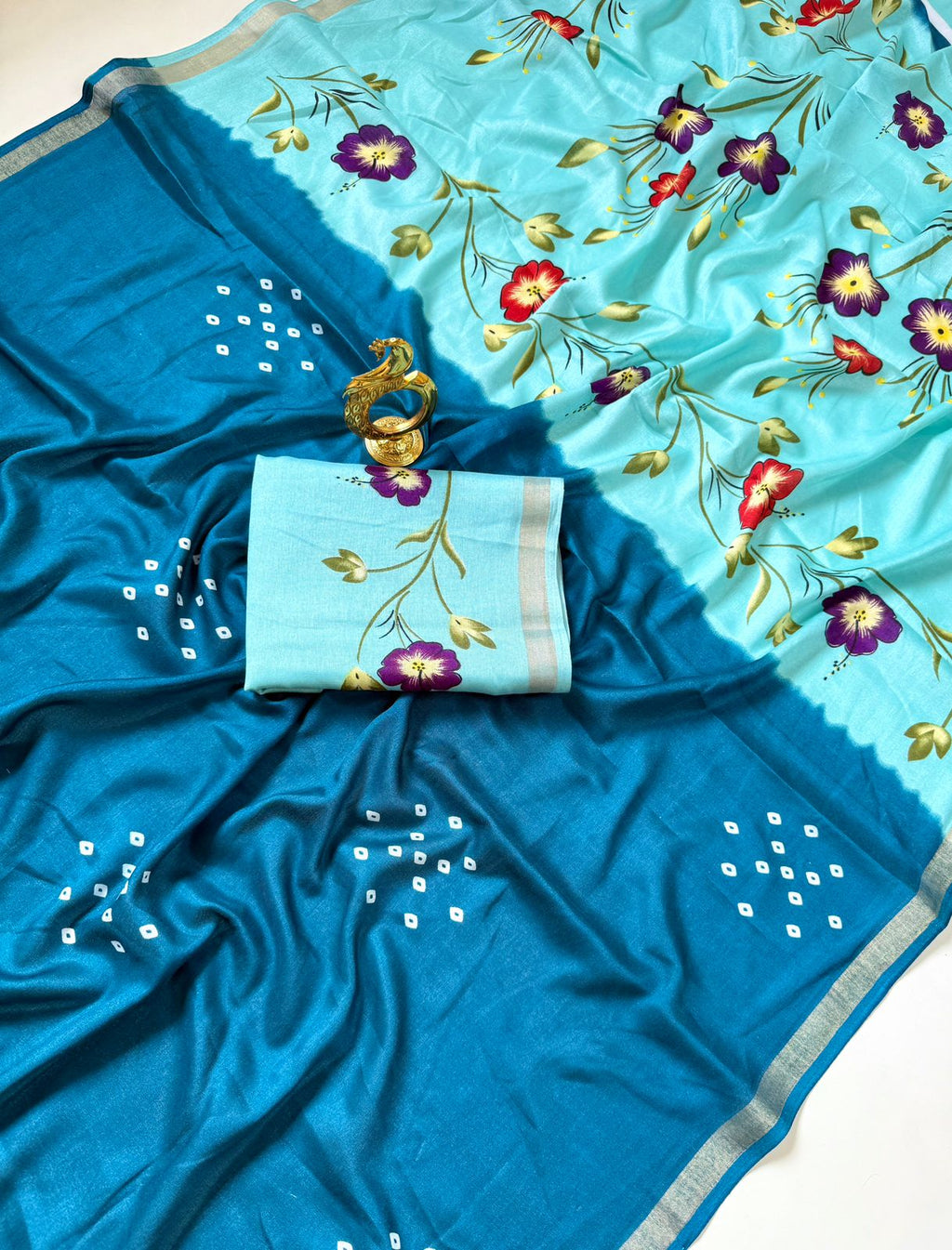 Mul cotton saree with degine in pallu print