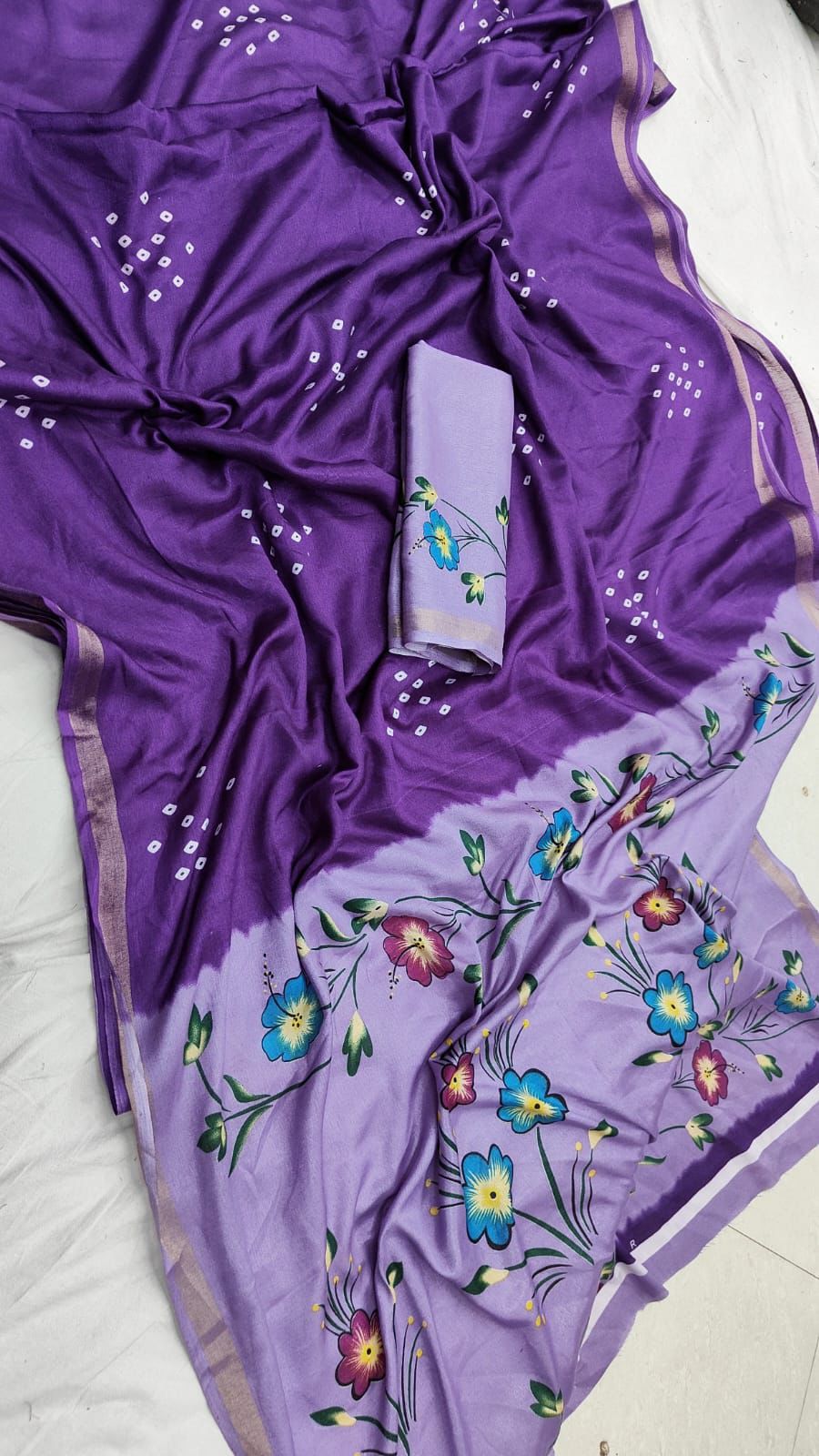 Mul cotton saree with degine in pallu print